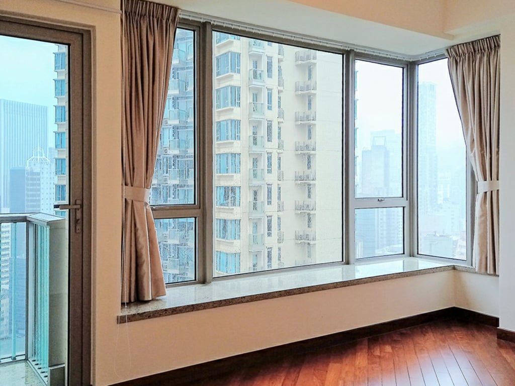 photo 2 — The Avenue Twr 2, Wan Chai