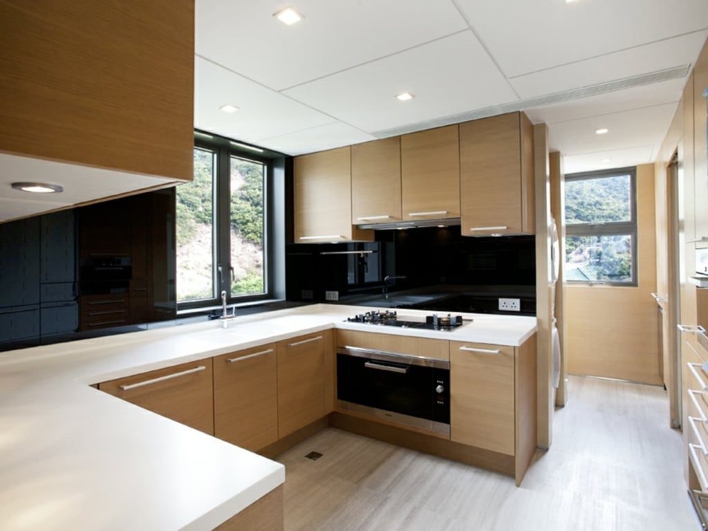 photo 4 — Belgravia, South Bay