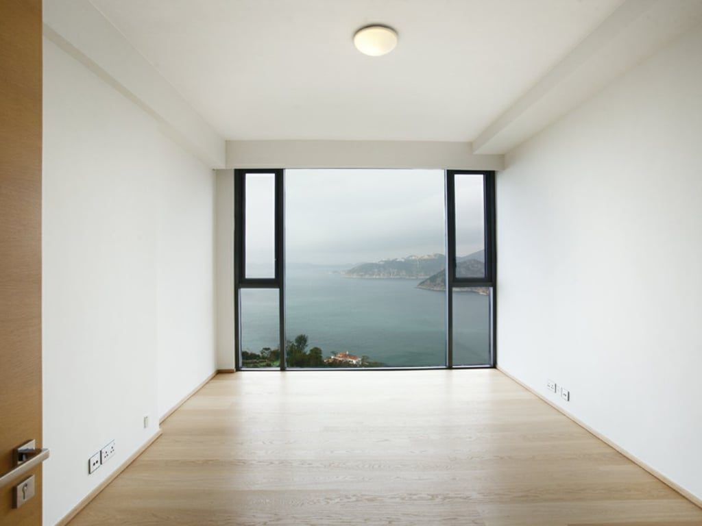 photo 5 — Belgravia, South Bay