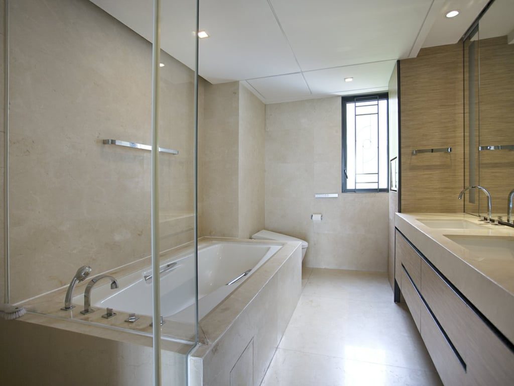 photo 6 — Belgravia, South Bay