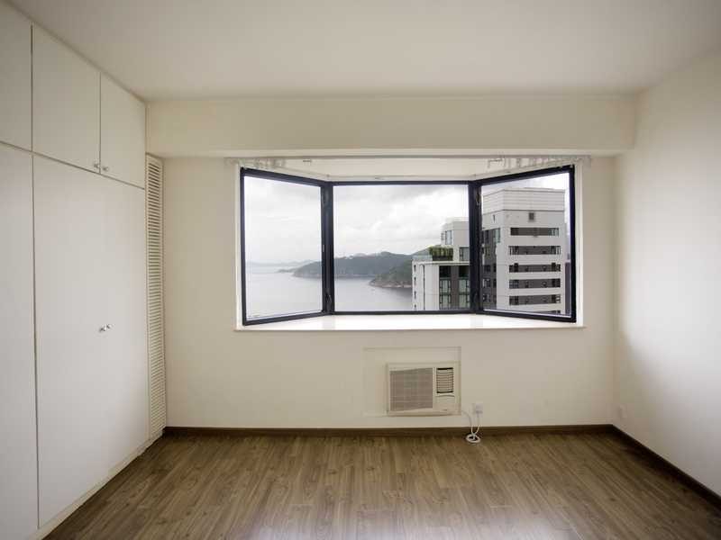 photo 8 — South Bay Towers, South Bay