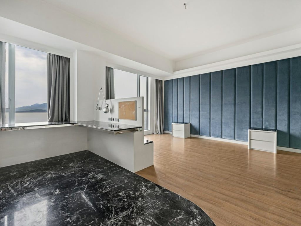 photo 6 — Residence Bel-Air South Towers (Phase 2) Twr 6, Pok Fu Lam