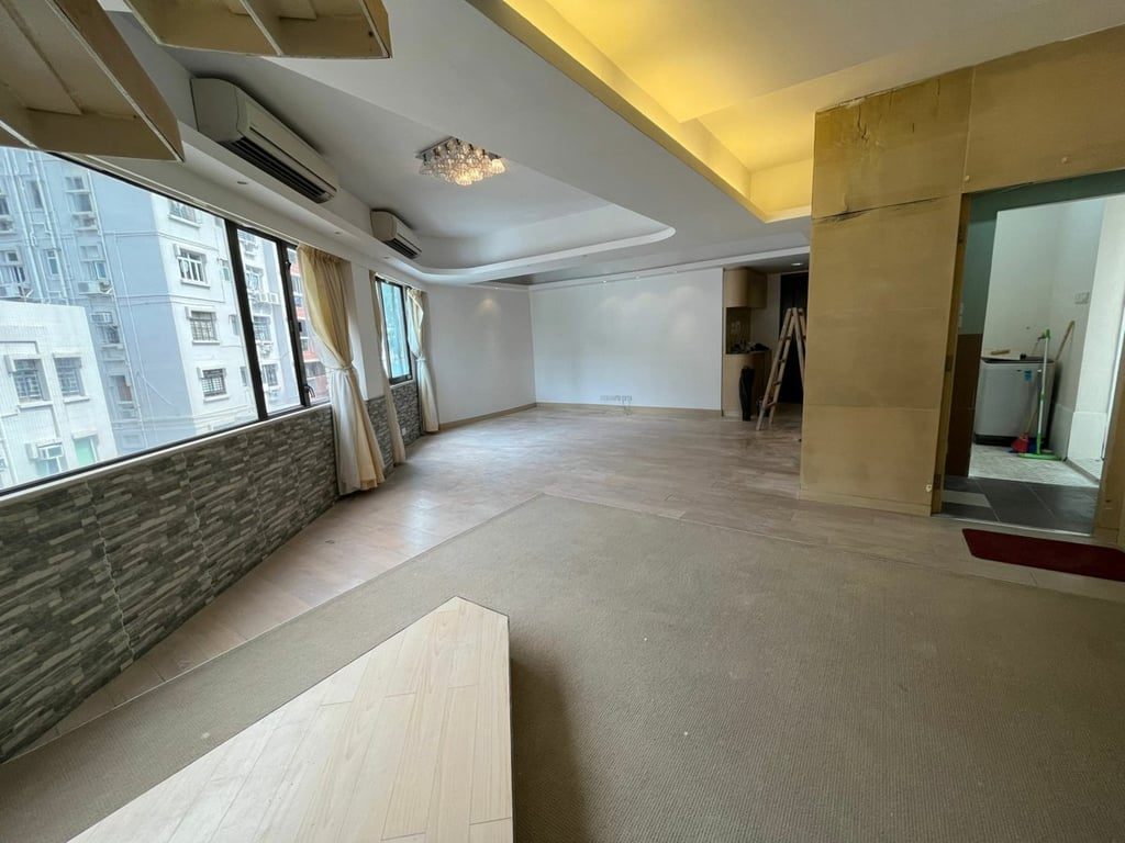 photo 4 — Sunrise Court, Happy Valley