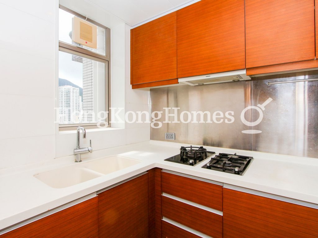Kitchen — Island Crest - Tower 1, Sai Ying Pun