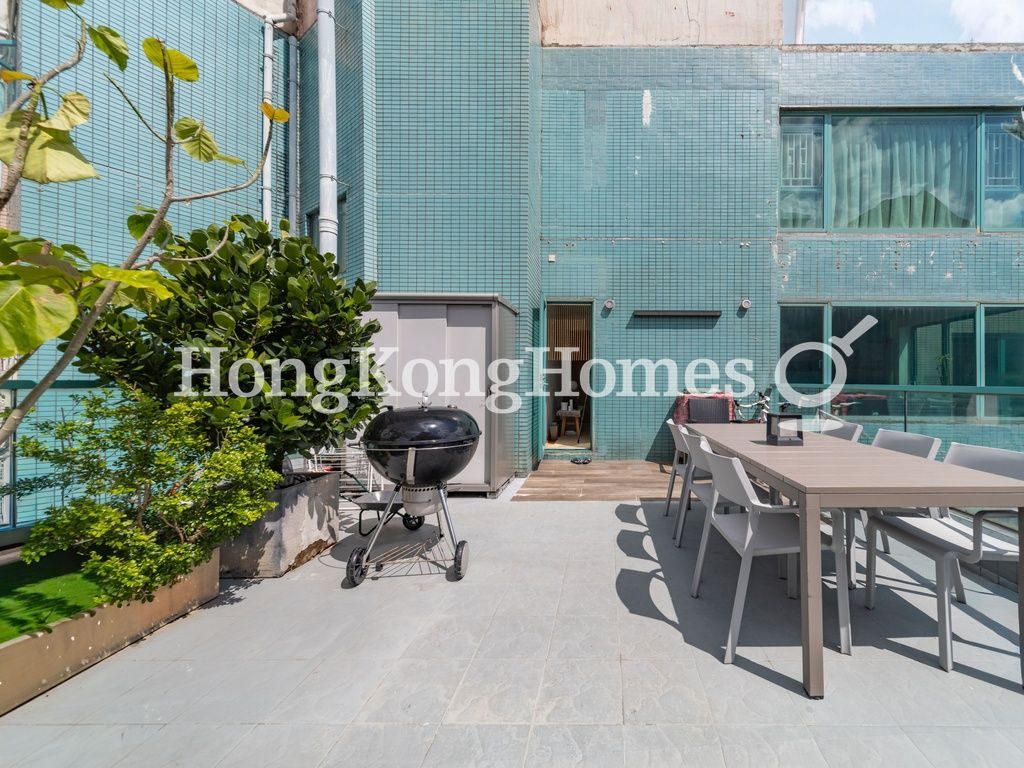 Private Terrace — Monte Vista - Block 07, Ma On Shan