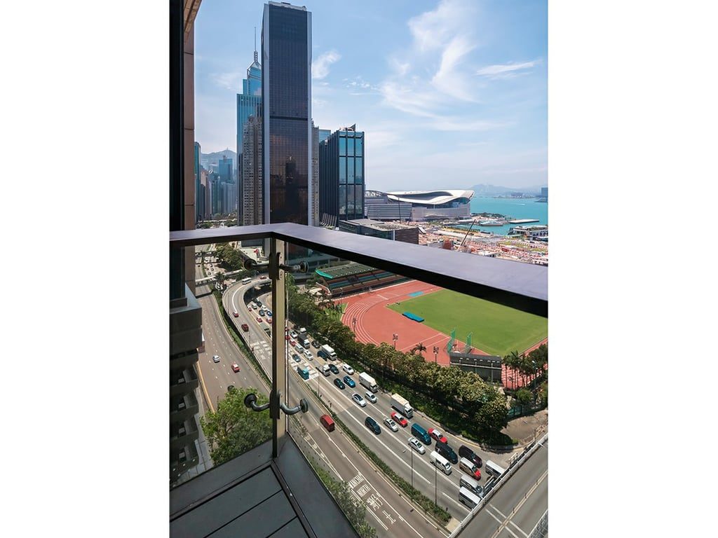 photo 7 — The Gloucester, Wan Chai