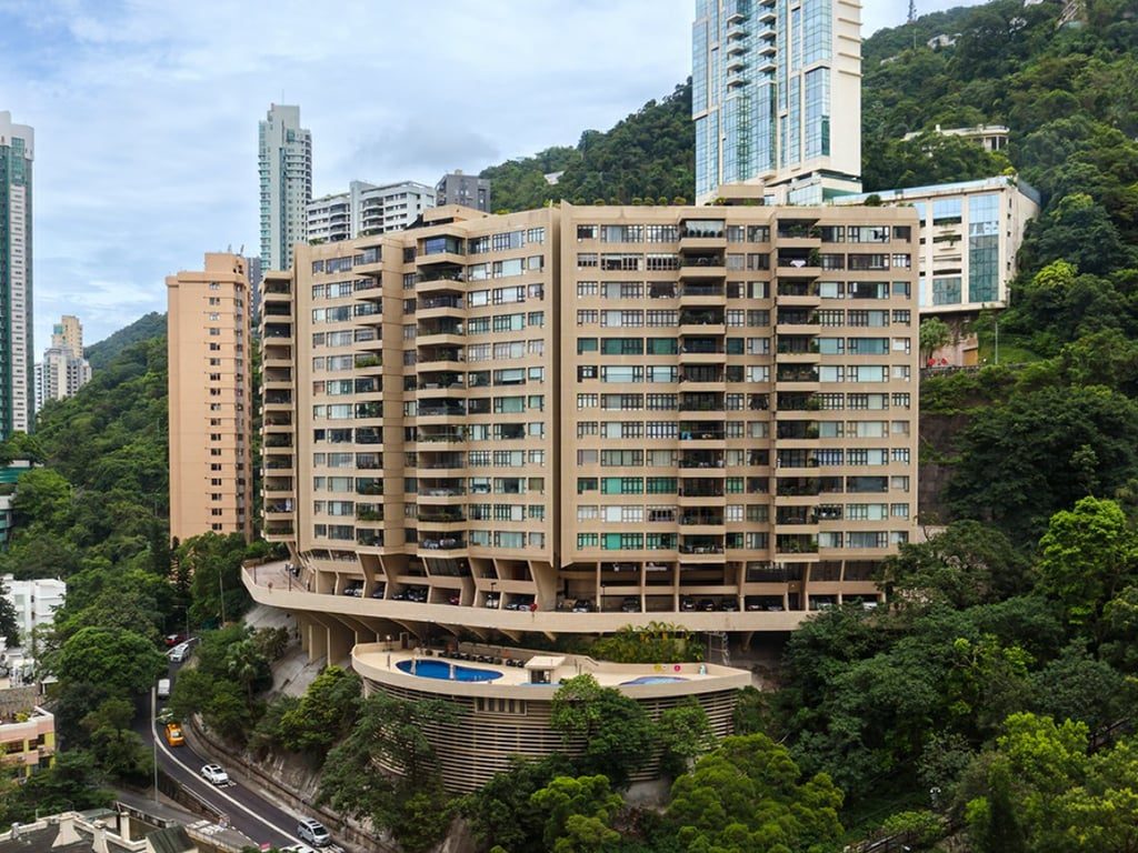 photo 2 — Grenville House, Mid Levels Central