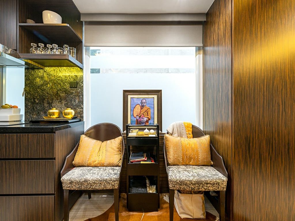 photo 3 — Silver Jubilee Mansion, Sheung Wan