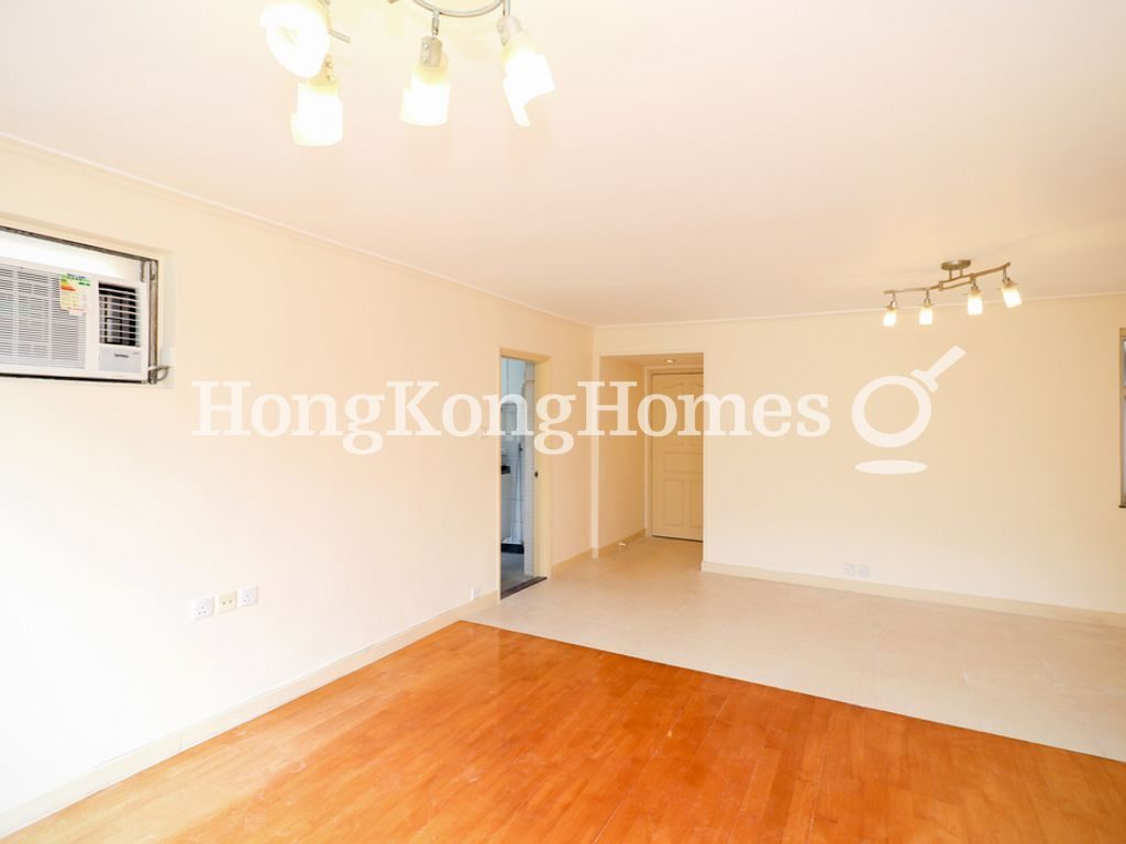 Living and Dining Room — Baguio Villa - Block 21, Pokfulam