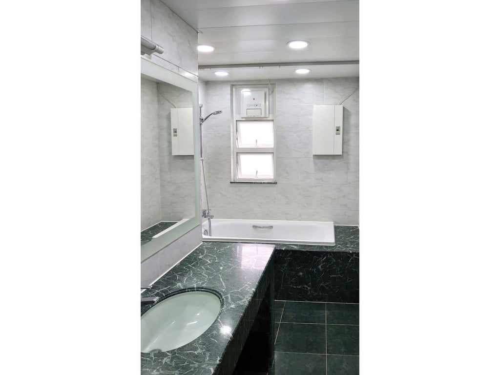 photo 9 — Stubbs Villa, Mid Levels East