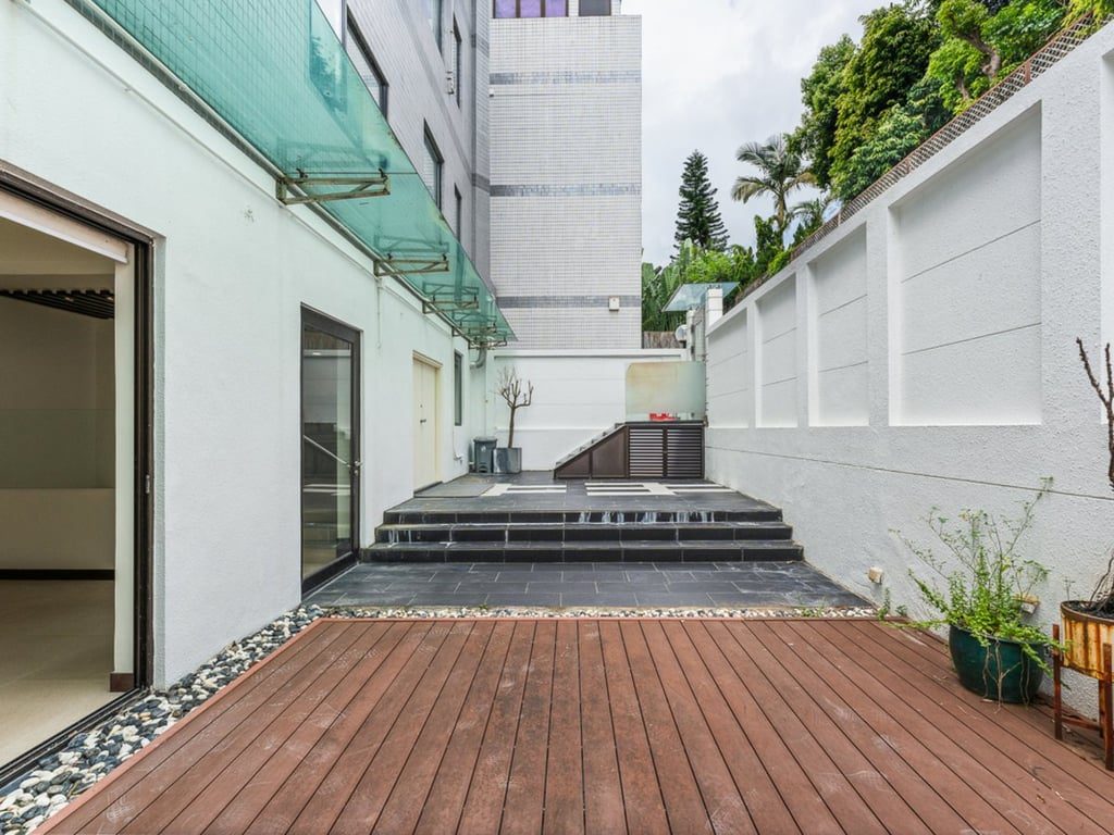 photo 2 — Woodgreen Estate, Shouson Hill