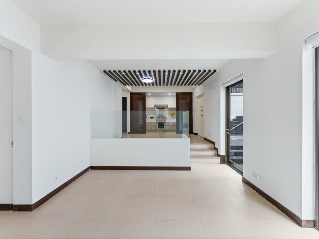 photo 3 — Woodgreen Estate, Shouson Hill
