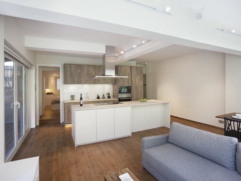 photo 7 — Standard Mansion, Sai Ying Pun