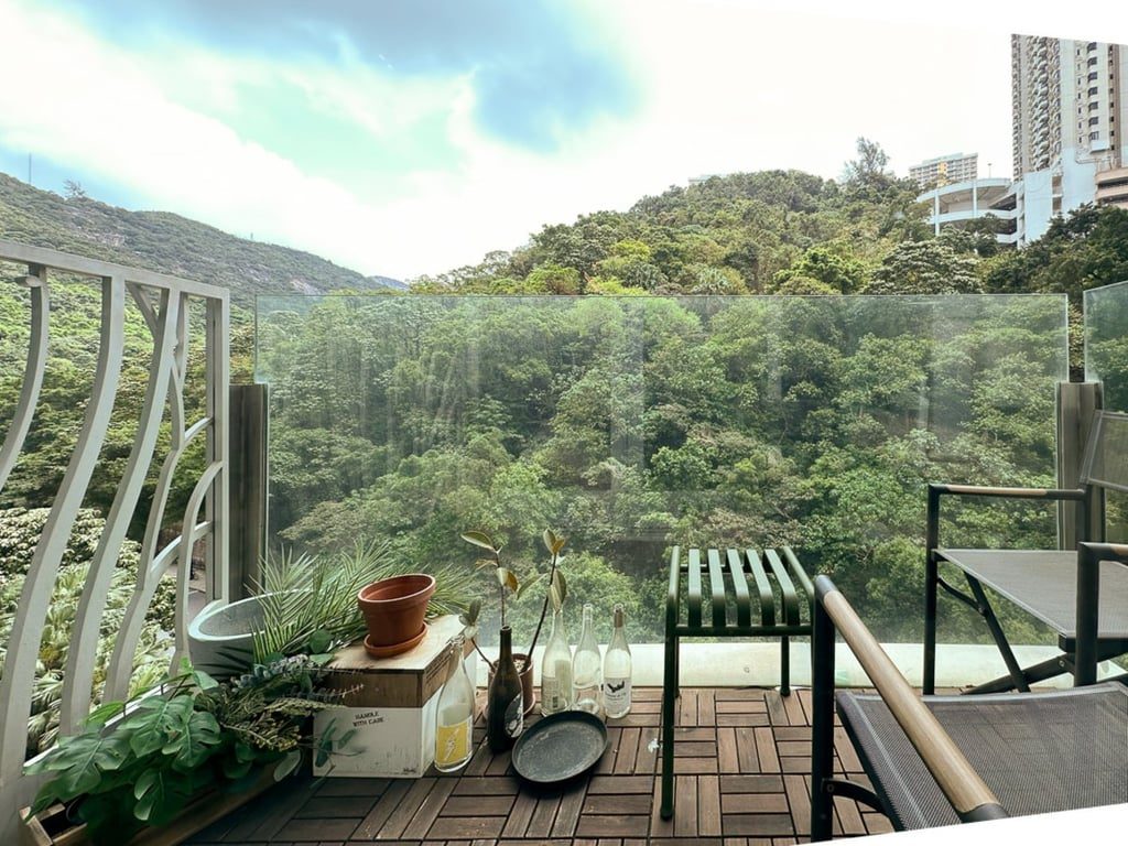 photo 6 — The Legend, Jardine S Lookout