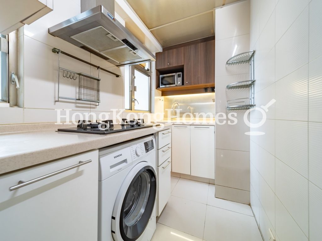 Kitchen — Phoenix Court - Block 02, Mid-levels East