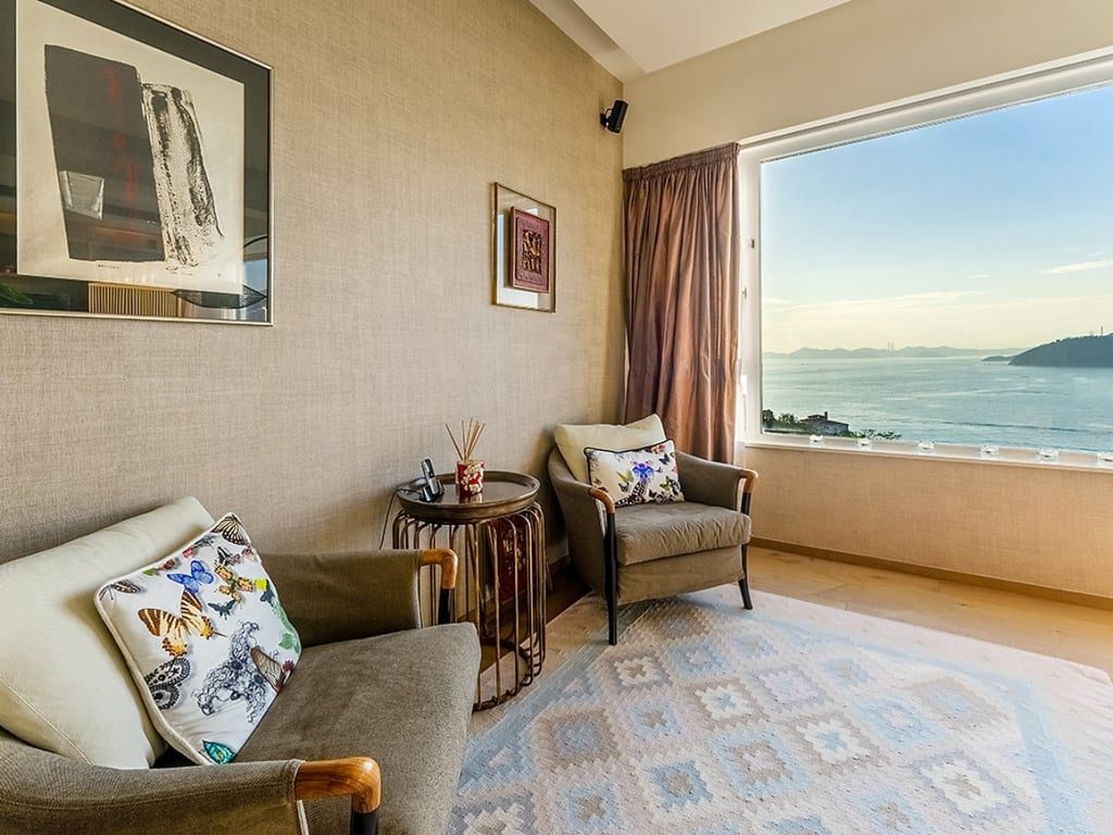 photo 8 — Ruby Court, South Bay