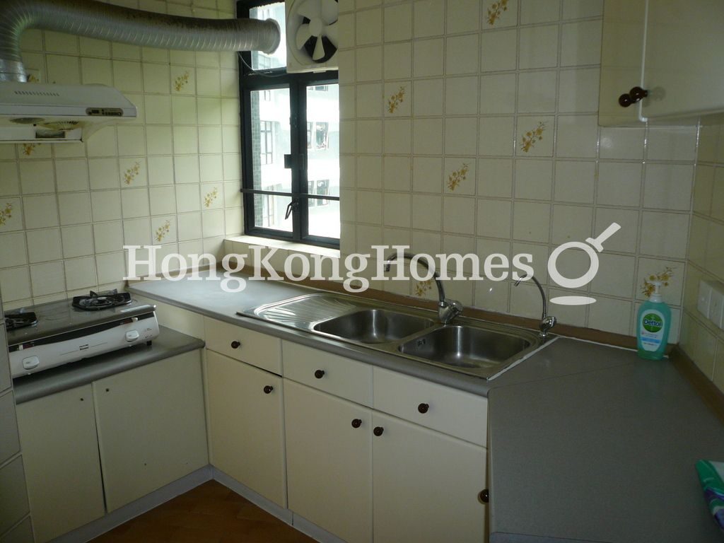 Kitchen — Ronsdale Garden - Block 1, Tai Hang