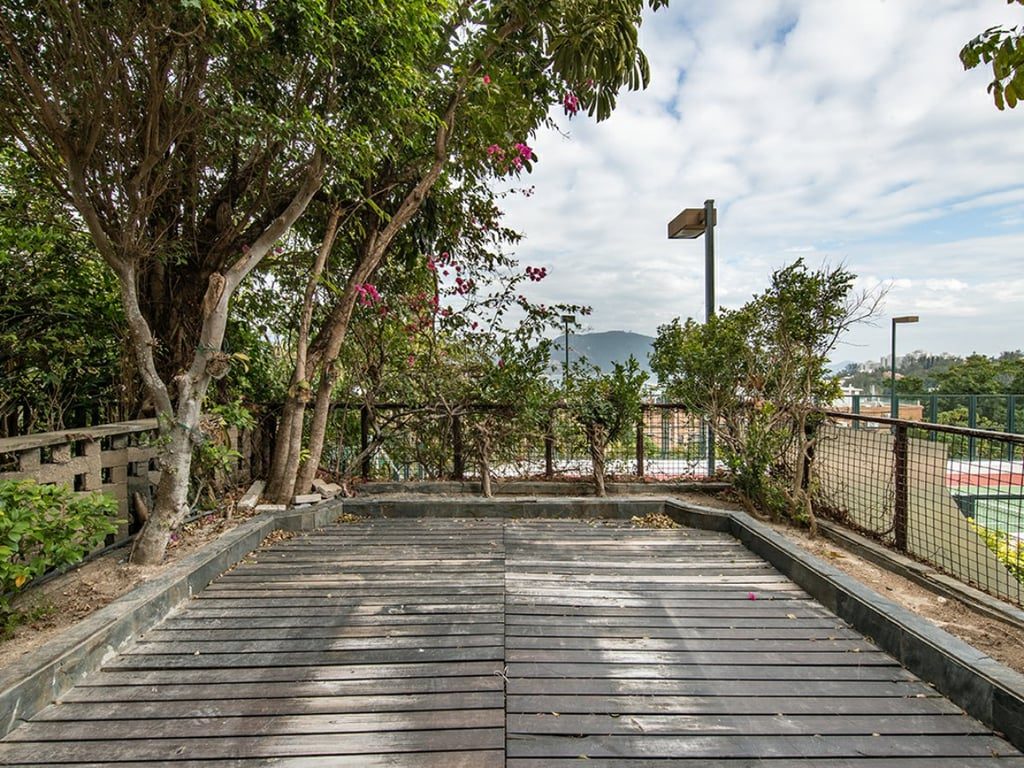 photo 2 — Carmel Hill, Stanley