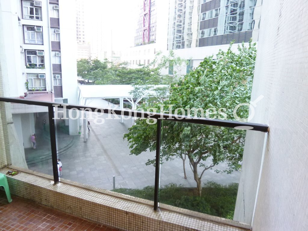 Balcony — Taikoo Shing - Pine Mansion, Taikoo Shing