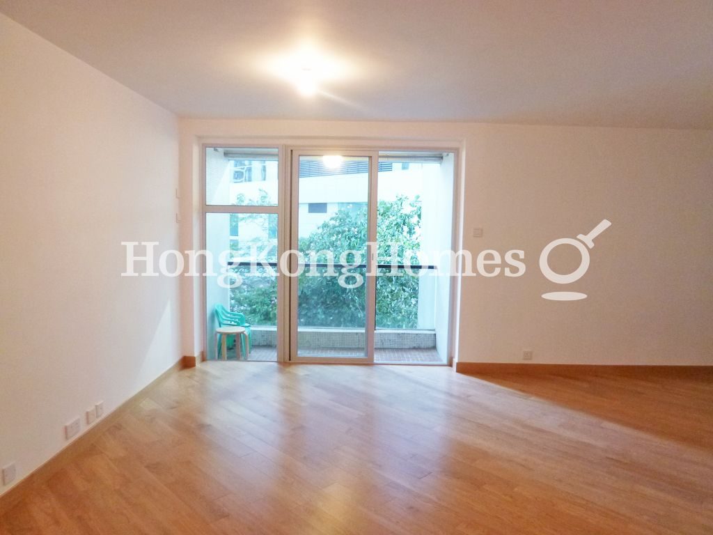 Living and Dining Room — Taikoo Shing - Pine Mansion, Taikoo Shing