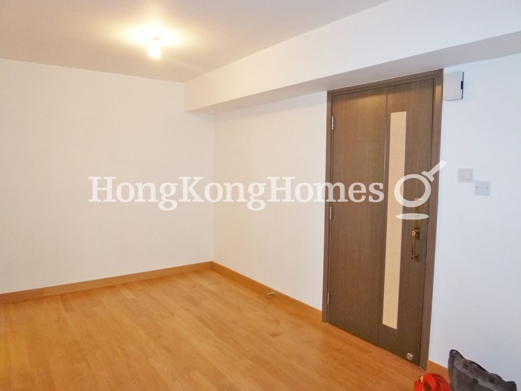 Living and Dining Room — Taikoo Shing - Pine Mansion, Taikoo Shing