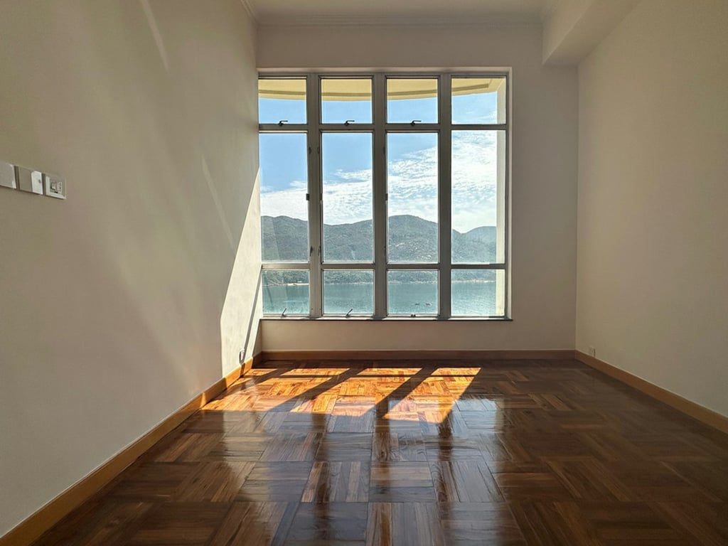photo 6 — Redhill Peninsula - Cedar Drive, Tai Tam