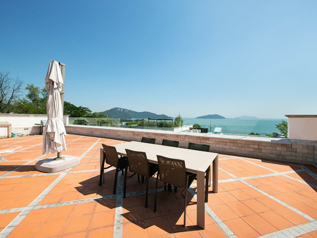 Botanica Bay