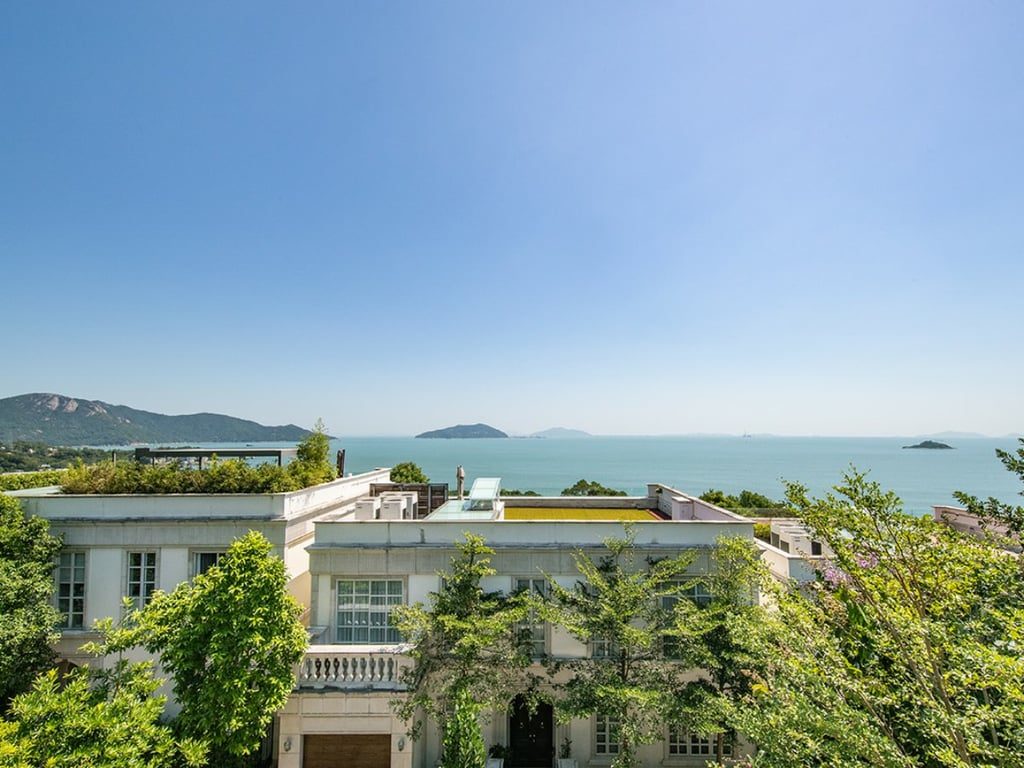 photo 3 — Botanica Bay, Lantau Island