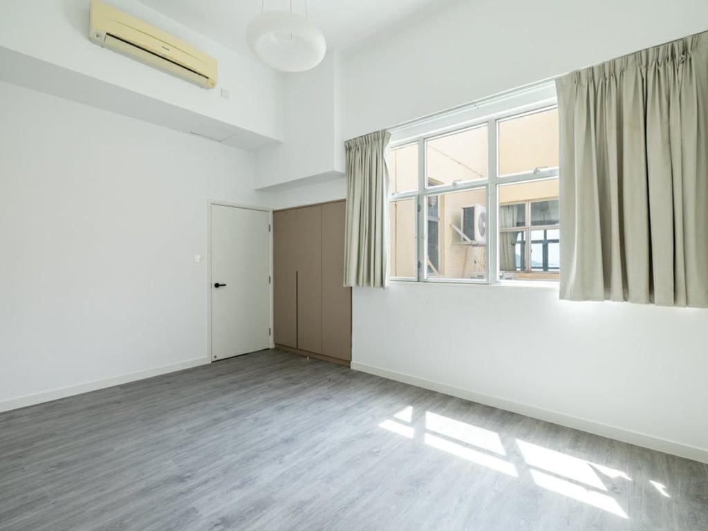 photo 12 — Redhill Peninsula - Cedar Drive, Tai Tam