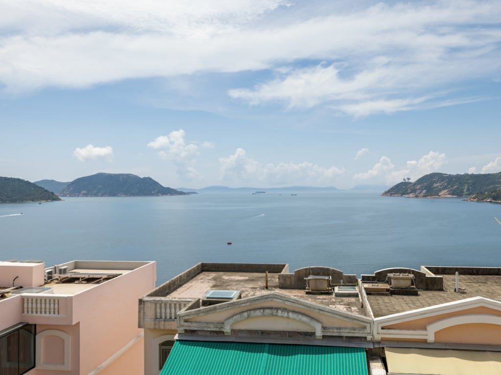 photo 7 — Redhill Peninsula - Cedar Drive, Tai Tam