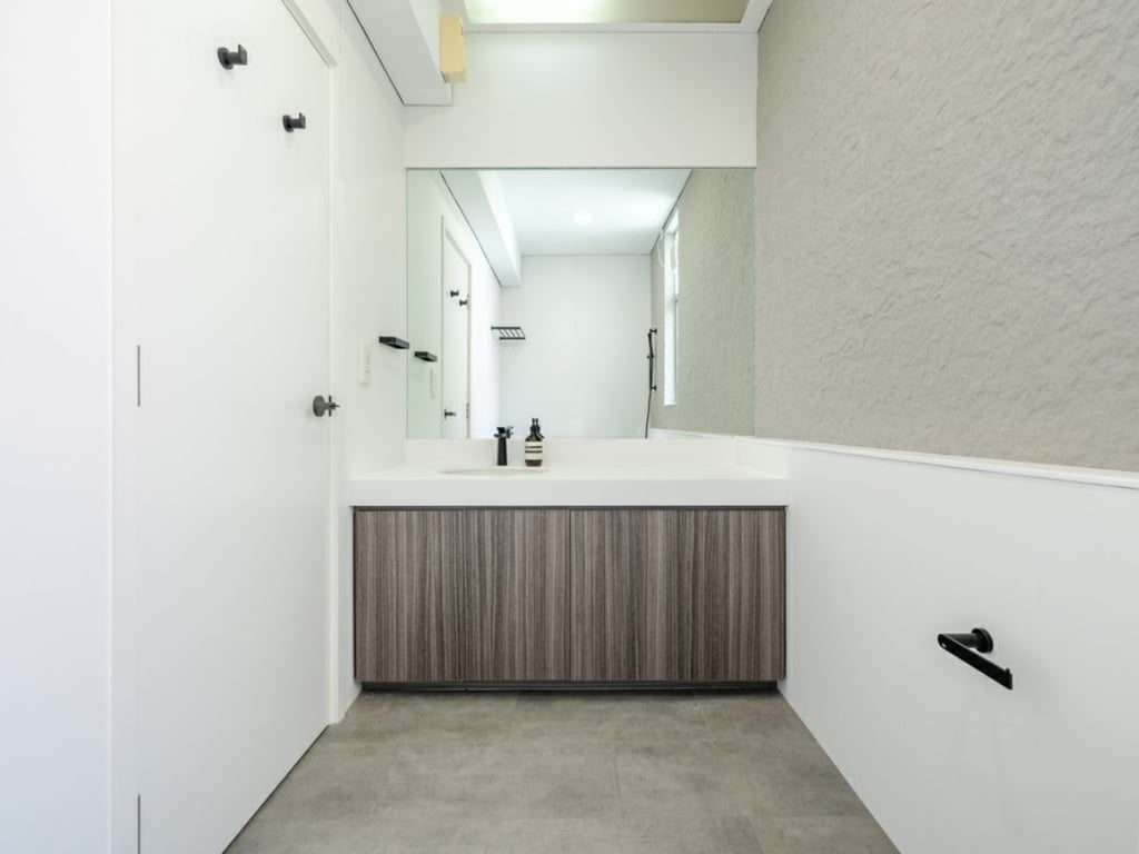photo 10 — Redhill Peninsula - Cedar Drive, Tai Tam