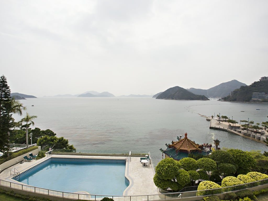 photo 2 — Splendour Villa, South Bay
