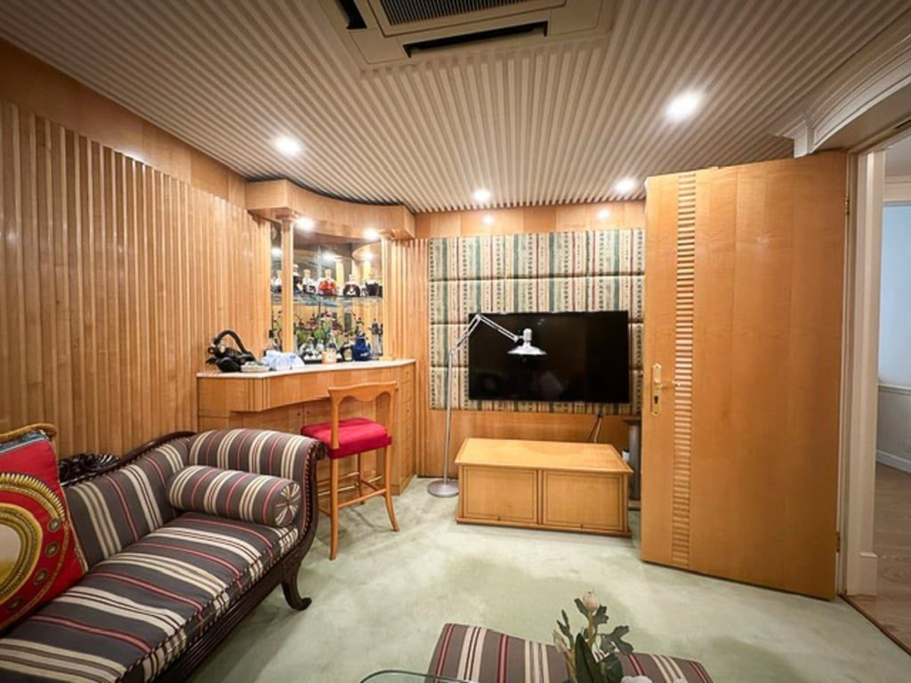 photo 13 — Panarama Terrace, South Bay