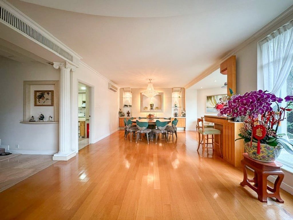 photo 5 — Panarama Terrace, South Bay