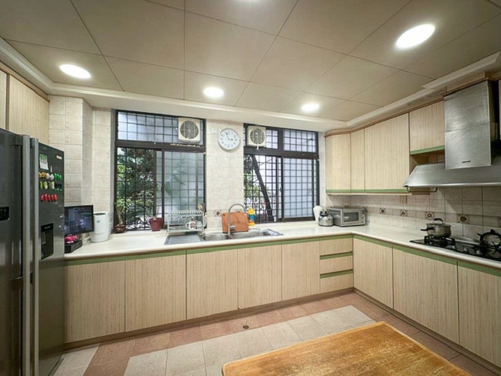 photo 6 — Panarama Terrace, South Bay