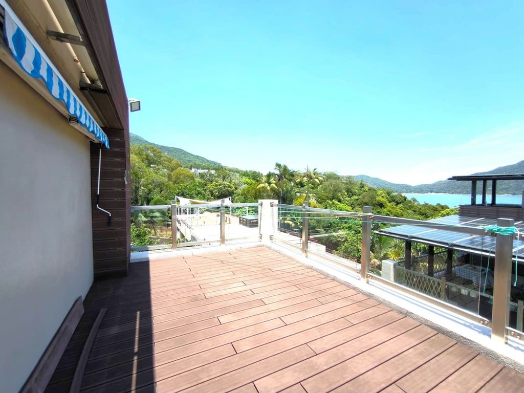 photo 11 — Golden Coast Villas, Lantau Island