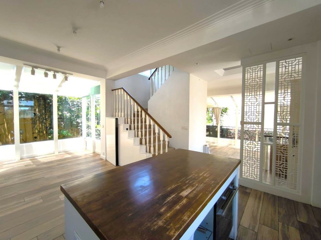 photo 3 — Golden Coast Villas, Lantau Island