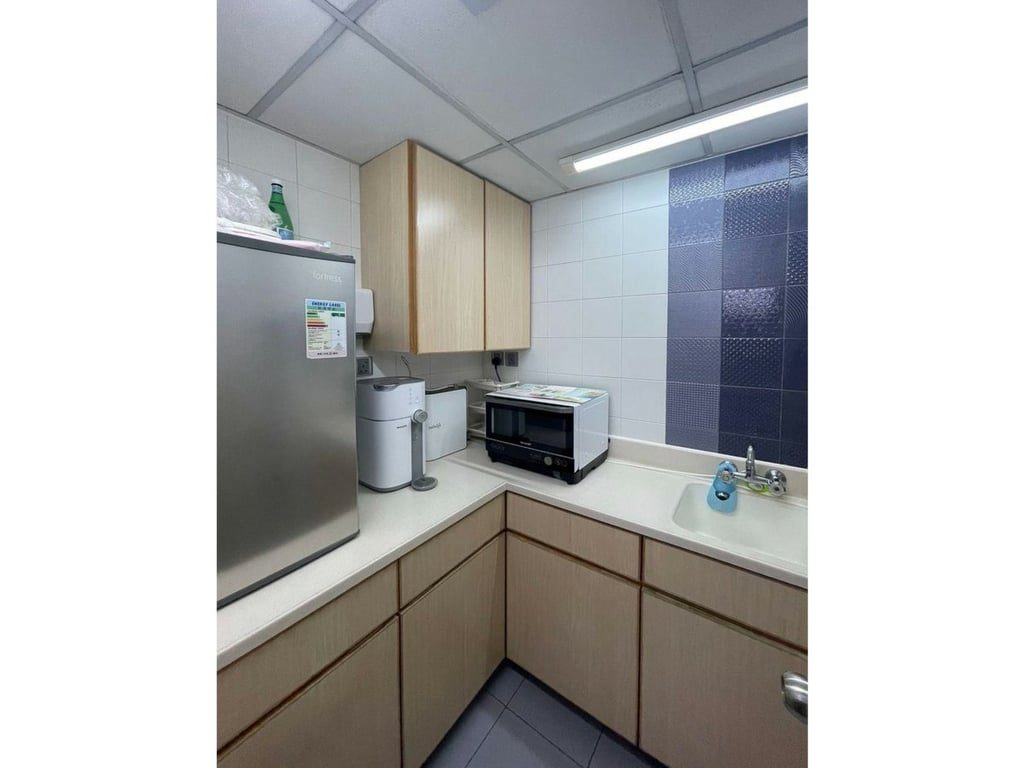 photo 16 — Siu Ying Commercial Building, Sheung Wan