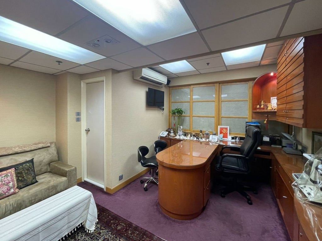 photo 20 — Siu Ying Commercial Building, Sheung Wan