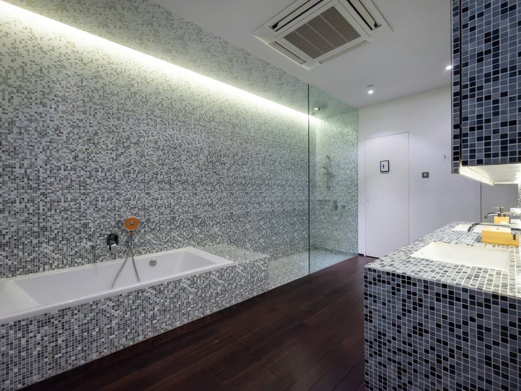 photo 7 — Chai Wan Industrial City Phase II, Chai Wan