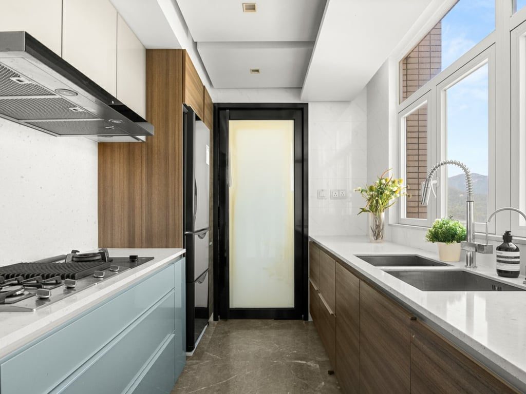 photo 9 — Redhill Peninsula Apartments Twr 3, Redhill Peninsula