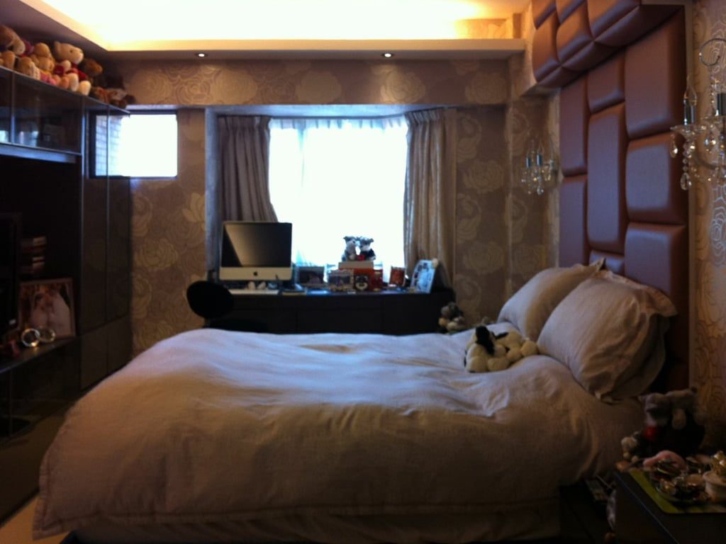 photo 2 — Imperial Court, Mid Levels West