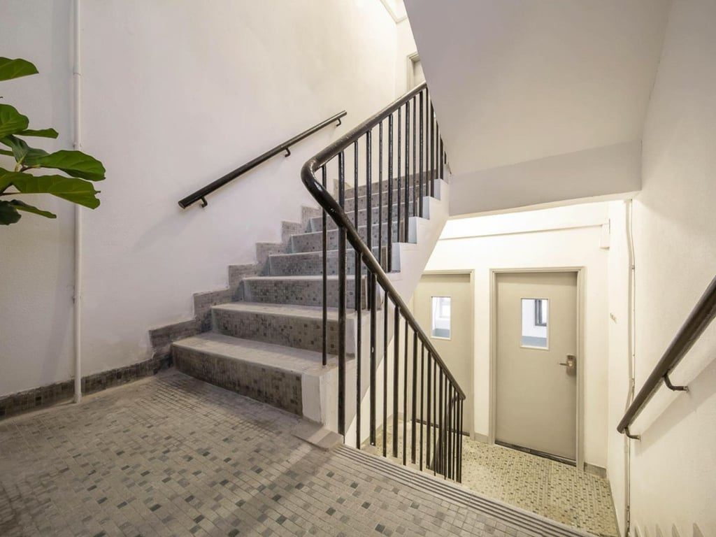 photo 4 — 33 Cooke Stree, Hung Hom