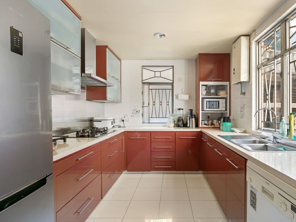 photo 14 — Villa Veneto, Mid Levels Central