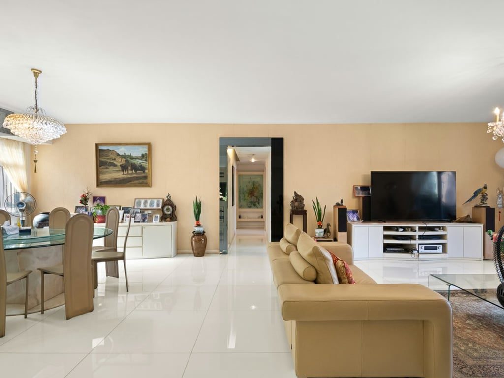 photo 6 — Villa Veneto, Mid Levels Central