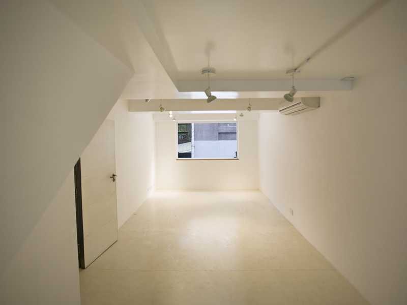 photo 12 — Beaufort House, Soho
