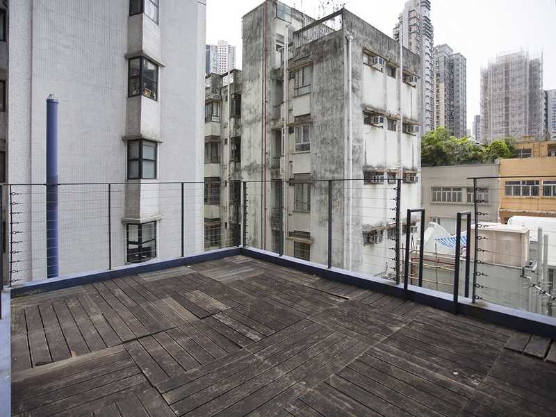 photo 5 — Beaufort House, Soho