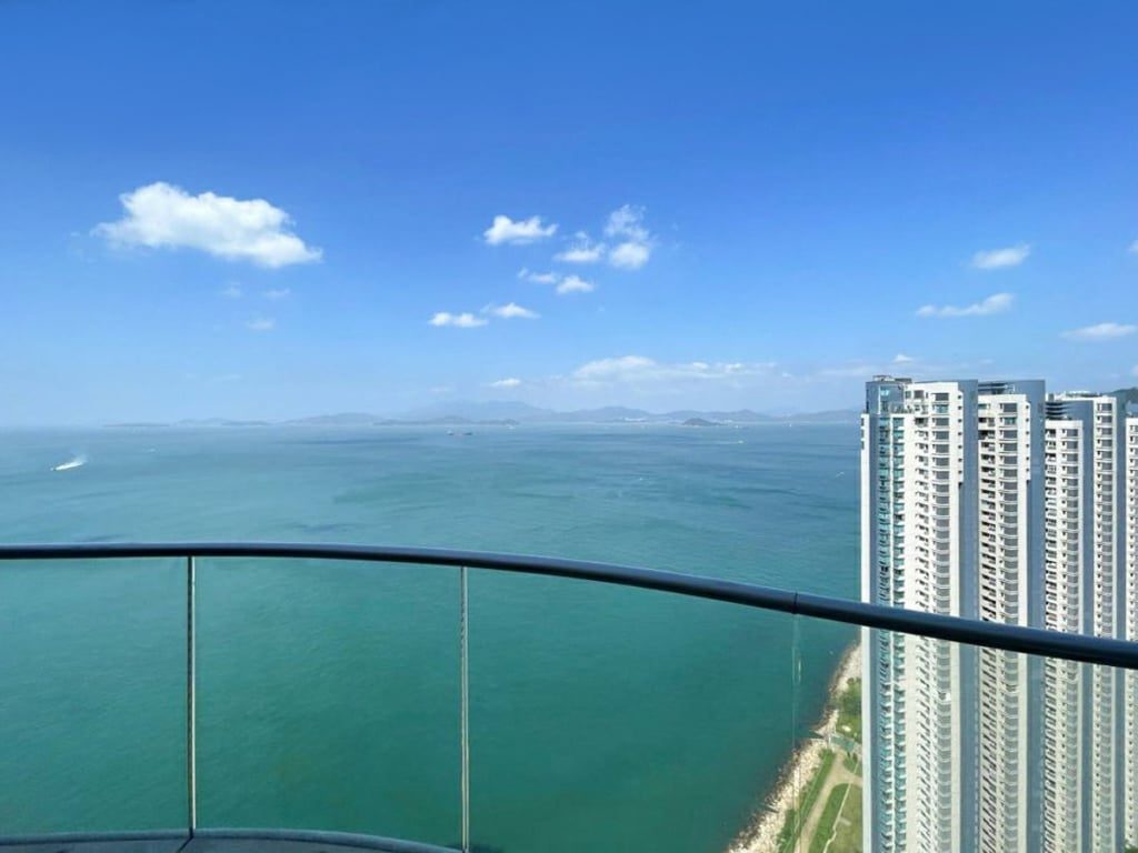 photo 4 — Bel-Air No.8B (Phase 6), Pok Fu Lam