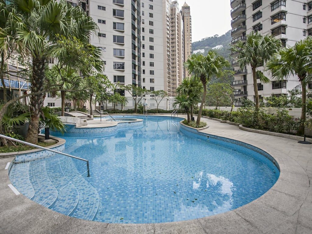 photo 7 — Hillsborough Court Twr 4, Mid Levels Central