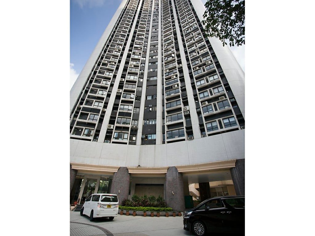 photo 2 — Birchwood Place, Mid Levels Central